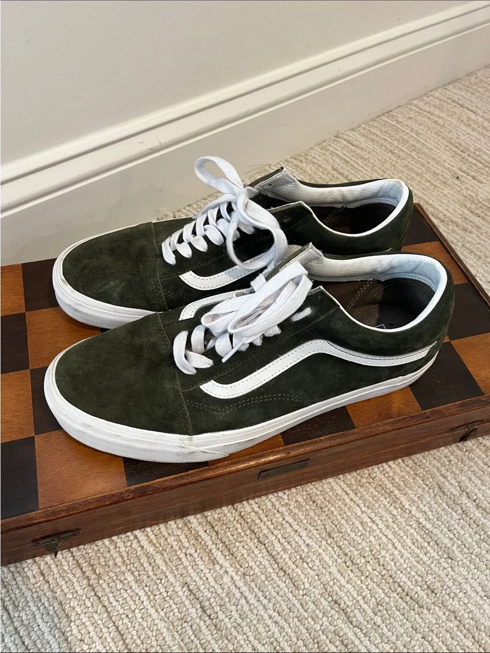 Vans Men’s Old Skool Suede Sneakers - Olive Green/White